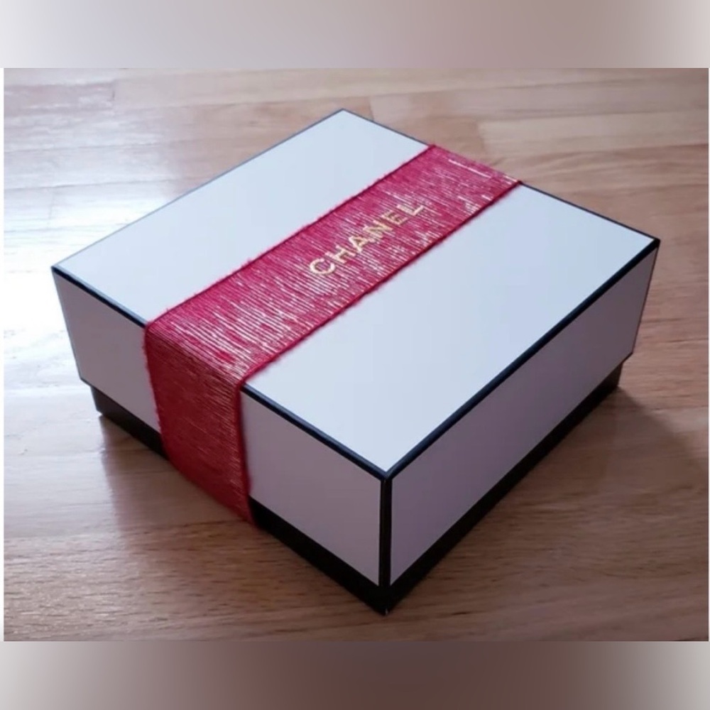 CHANEL White Gift  Box with Red Ribbon